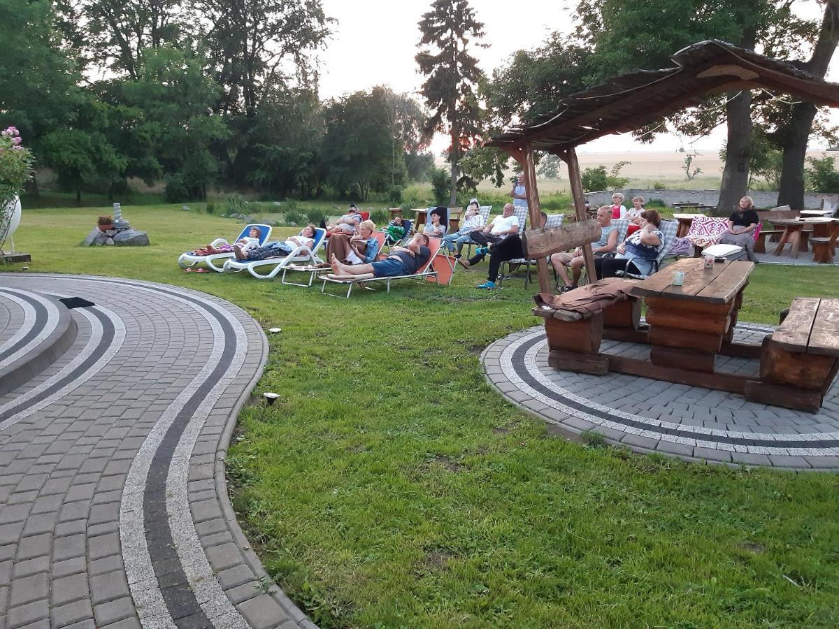 Dworek Natury Strzezenice Bagian luar foto